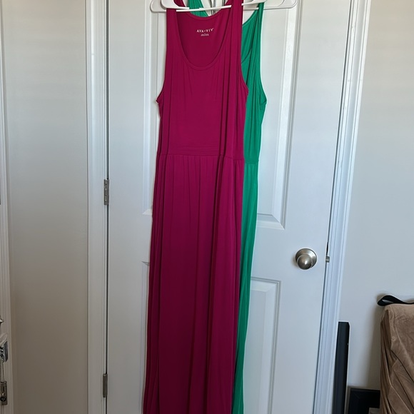 Ava and Viv maxi dresses both 1x sold as pair - Picture 3 of 4